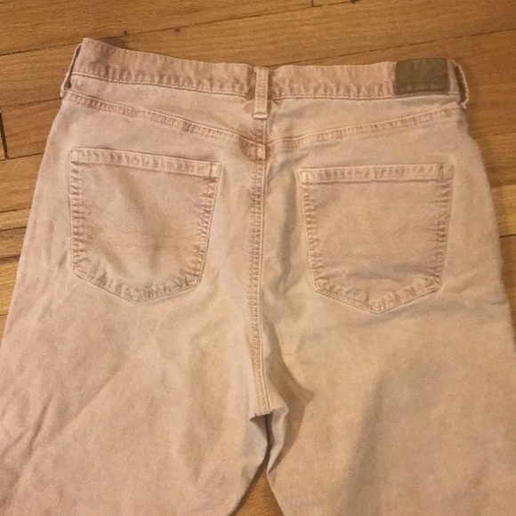 Light pink American eagle jeans size 10 washed to shrink size 6. - Picture 13 of 16